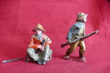 Plomb creux Western Cow boy assis fusil à restaurer et cowboy debout restauré