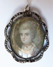 Pendentif bijou avec peinture miniature 18e siècle 18th century painting