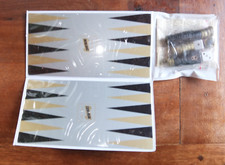 backgammon de voyage magnétique. Publicité Cointreau .