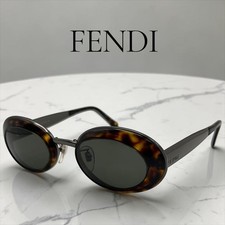 Lunettes de soleil ovales