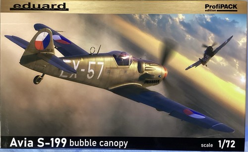 Maquette eduard avia - 1/72,
