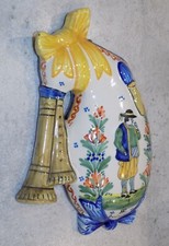 ANCIENNE BOUQUETIERE FORME DE