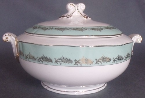 Lot 335 soupière en - soupière,