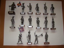 Figurines les étains du princes , lot de 16 pieces