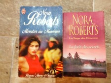lot  5 livres poche  de  NORA ROBERTS   en bon l'état