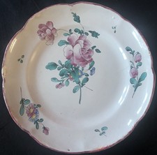 ASSIETTE FAÏENCE DE L’EST