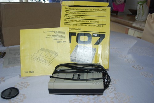 Lecteur enregistreur pour - /,
