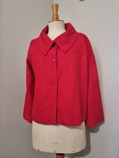 123 : VESTE ROUGE TRÈS BELLE