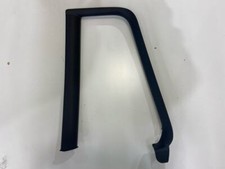 BMW F46 Cache, cadre vitre