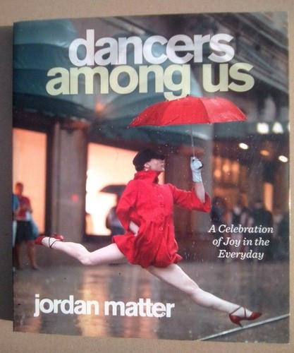 Dancers among a - ,
