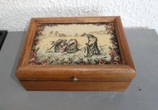 ANCIEN COFFRET, BOITE A