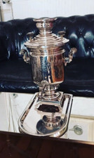 Rare Samovar Russe en Métal