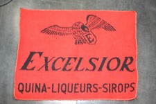 Ancien tapis Publicitaire jeux de cartes EXCELSIOR QUINA LIQUEURS SIROPS