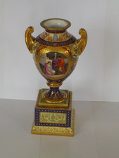 Vase porcelaine de Vienne sur son socle XIXème