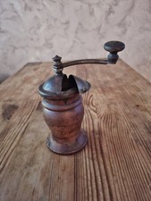 Ancien moulin à poivre en