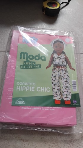 Vêtements poupée famosa - poupée,