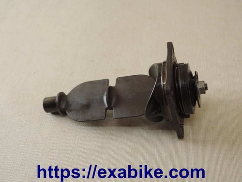 Valve echappement pour - valve,