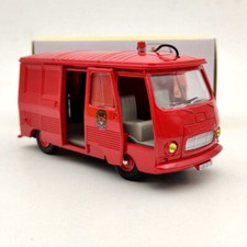 Fourgon Peugeot J7 Version Pompiers 570 P - Dinky  Atlas - neuf