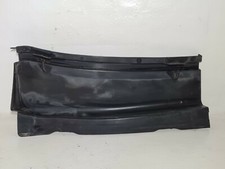 Cache compartiment moteur