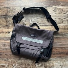 Patagonia Halfmass Messenger