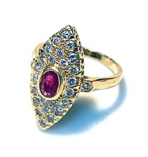 MAGNIFIQUE BAGUE MARQUISE OR 18 CARATS - RUBIS ET DIAMANTS 0.84 CARAT - 4.72 G