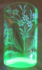 Ancien verre gobelet en