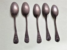 5 petites cuillères étain décor Tour Eiffel XIXe