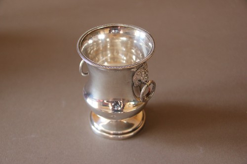 Petite coupe ancienne - , en