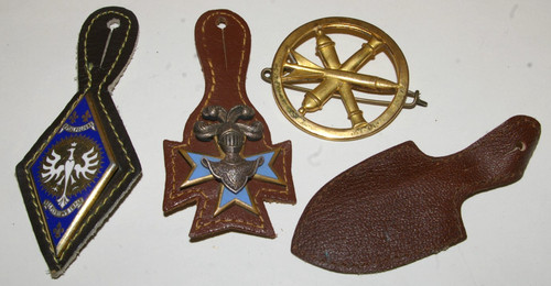 Anciens insignes militaires - insignes,