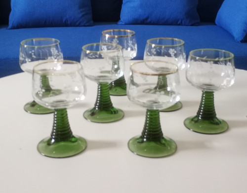 Anciens verres vin blanc - verres, à