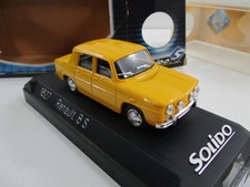 1827- RENAULT 8S SOLIDO 1/43