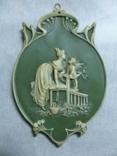 Plaque en faience dans le