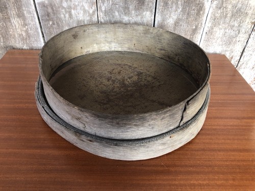 Ancien tamis grain - grain, &