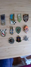 Lot de 11 insignes militaires Drago