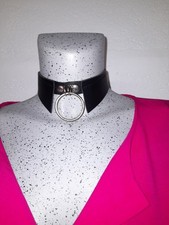 Collier noir ANNEAU  CHOKER