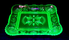 Vide poche , plateau  ouraline moulée , superbe décor coquille