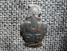 INSIGNE WW1 DE CASQUE ADRIAN
