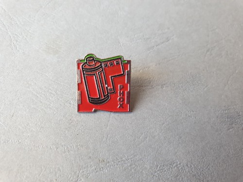 Pin marque electronique - pin's,