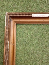 ANCIEN CADRE EN BOIS STUC DORE