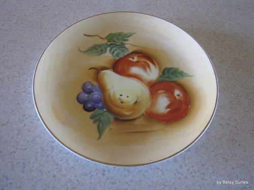 Set two fruit motif - 8",