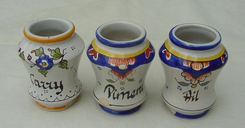 Trois pots carry ail piment - ail,,