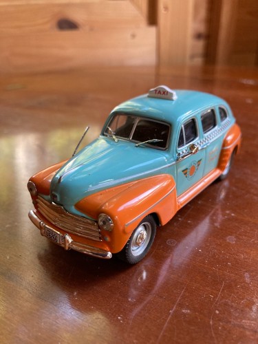Miniature voiture taxi - 1,