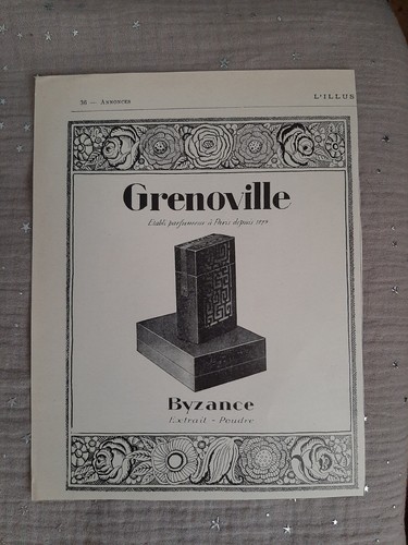 Publicité papier parfum - publicité,