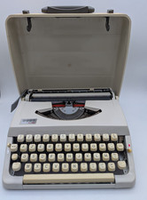 39 - Machine à écrire portative JAPY "L72"