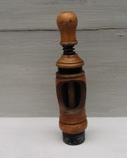 Bouchonneuse ancienne bois et