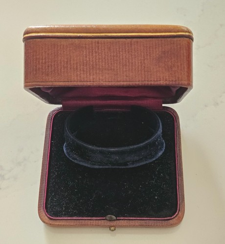 Ancien écrin bijou - à, cuir