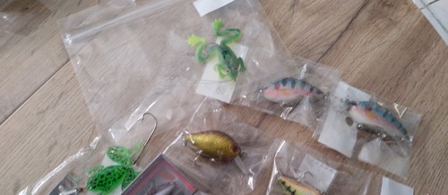 Lot leurres de pêche - 15,