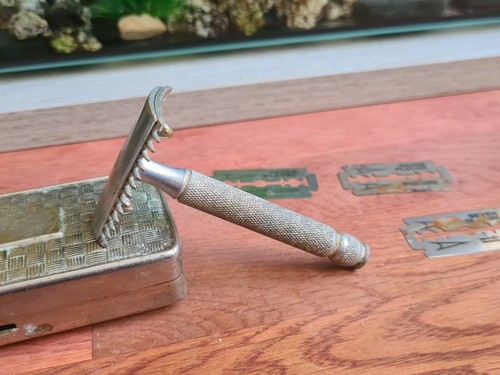 Rasoir gillette mécanique - gillette,