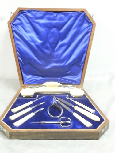 Nécessaire manucure - nÉcessaire,