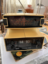Circa 1970 - Radio réveil - Graetz Form 99 - vintage